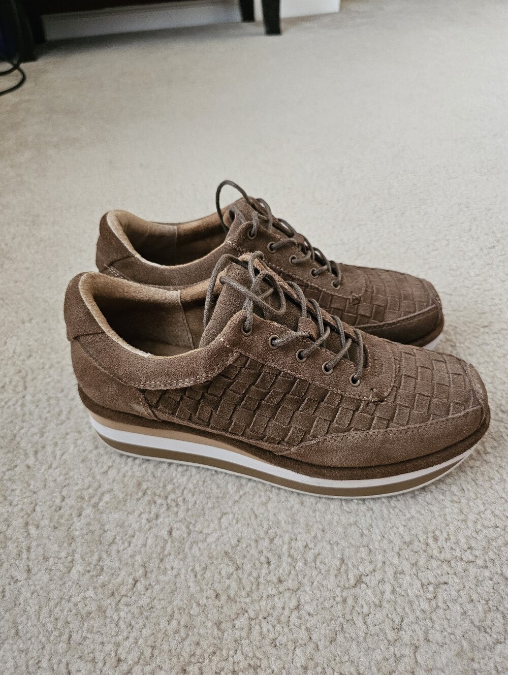 Kelsi Dagger Womens  Brown Suede Woven Lace-Up Sneakers